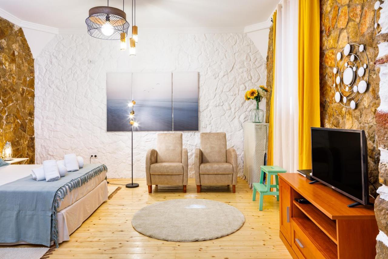 Galeria Guesthouse Ταβίρα Εξωτερικό φωτογραφία